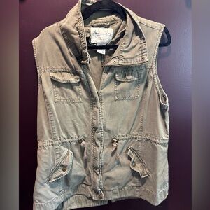 EUC Green Vest